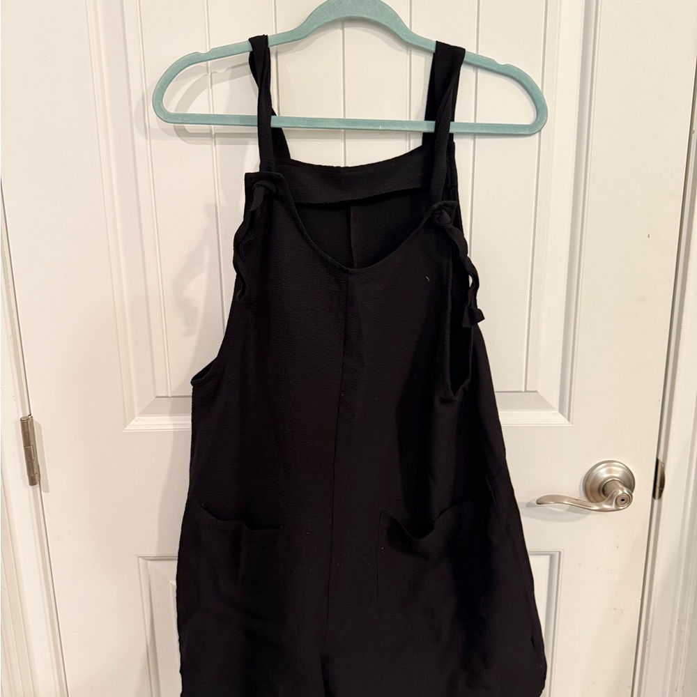 SHEIN Black Jumpsuit with Pockets